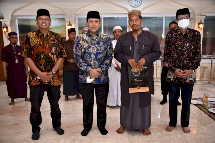 Silaturahmi dengan Pengurus Pondok Pesantren di Magetan, Kepala BNPT Tekankan Agar Santri Cinta Tanah Air