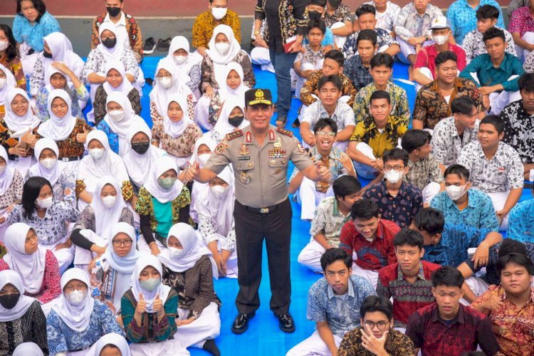 Generasi Muda Perlu Miliki Toleransi Tinggi Dalam Hadapi Penetrasi Media Sosial