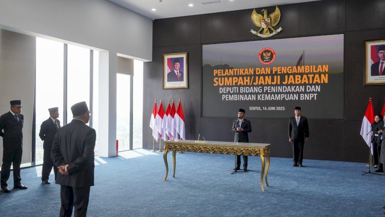 Lantik Deputi Bidang Penindakan dan Pembinaan Kemampuan, Kepala BNPT : Perkuat Organisasi dalam Menjalankan Tugas dan Fungsi